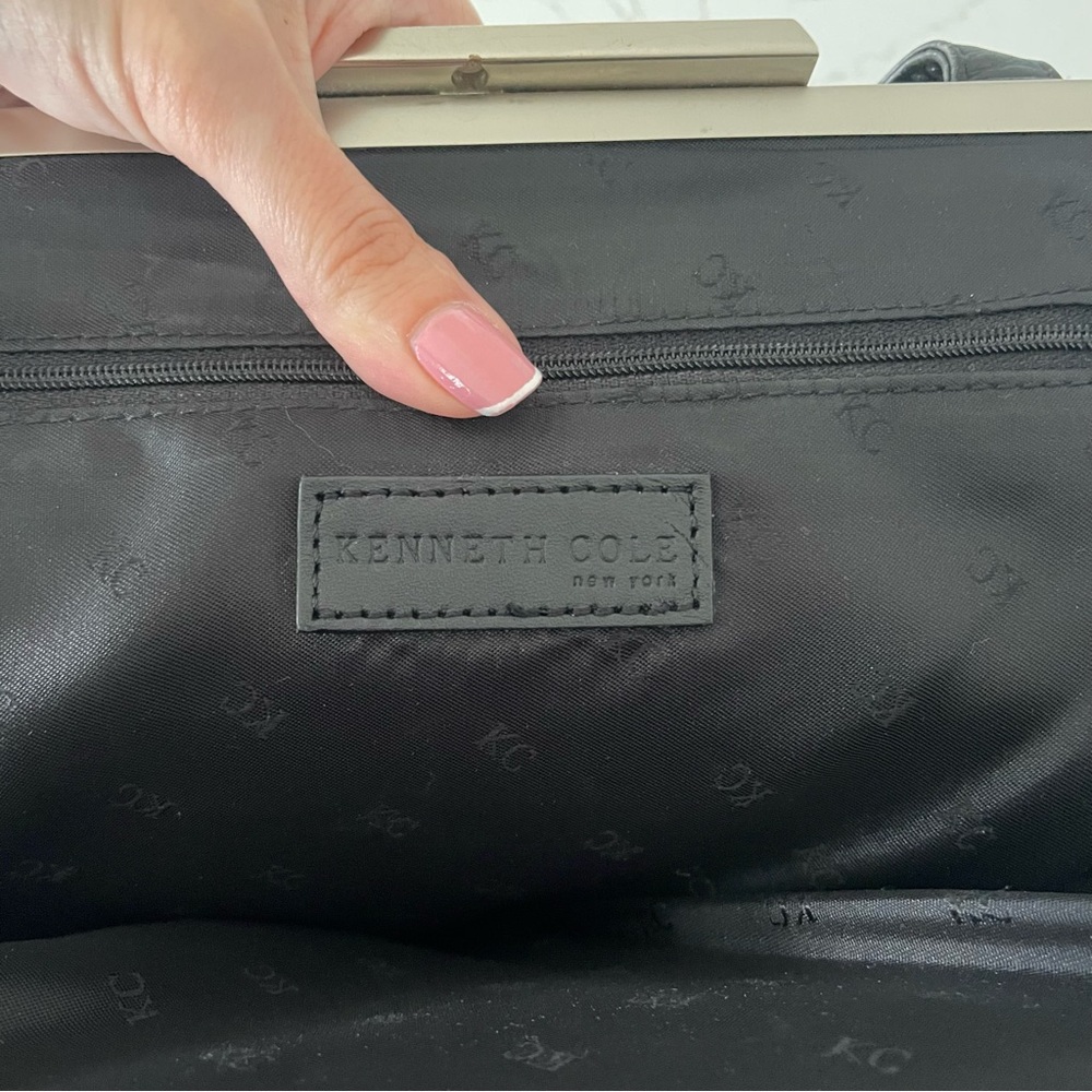 Vintage Kenneth Cole Leather Bag - Picture 8 of 14
